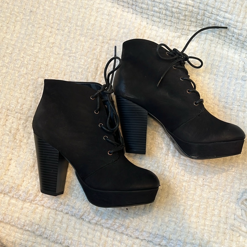 Chunky heel boots